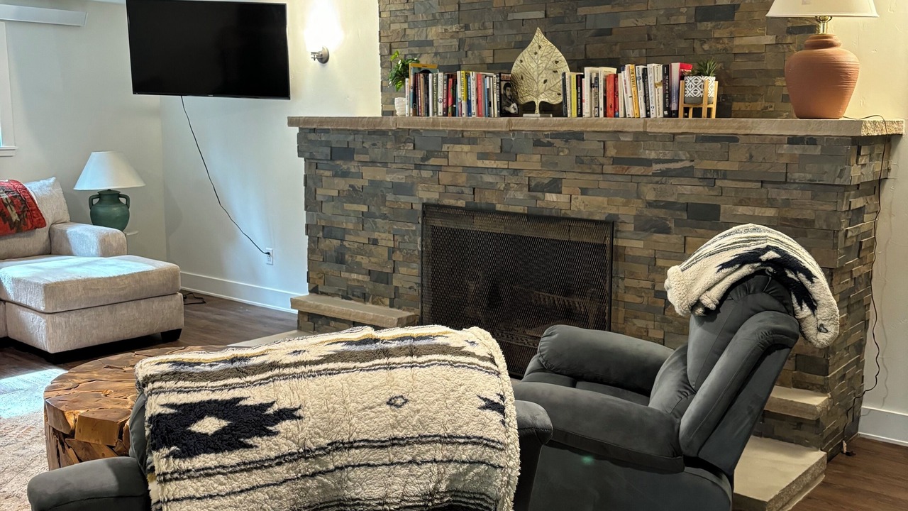 Photo of Livingroom in Twin Lakes
