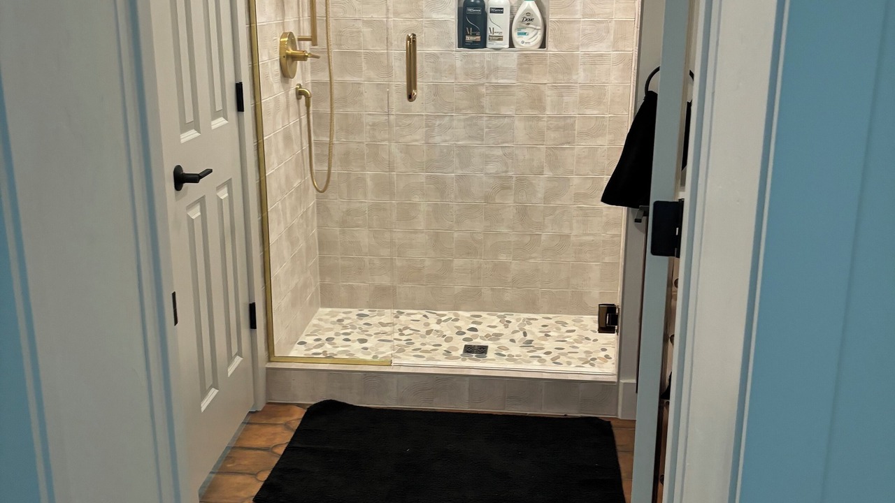 Photo of Bathroom in Twin Lakes