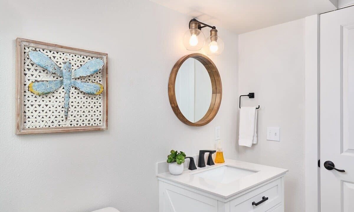 Photo of Bathroom in Rainbow Valley