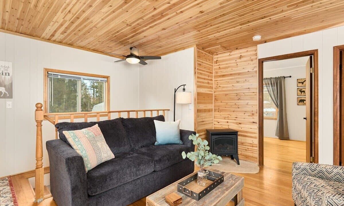 Photo of Livingroom in Rainbow Valley
