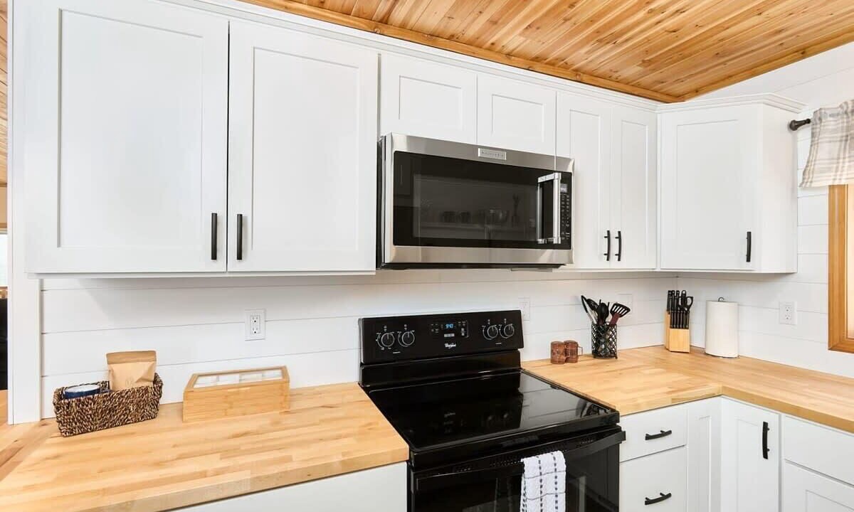 Photo of Kitchen in Rainbow Valley