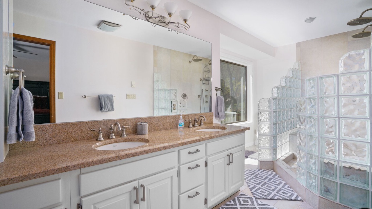 Photo of Bathroom in Hermosa