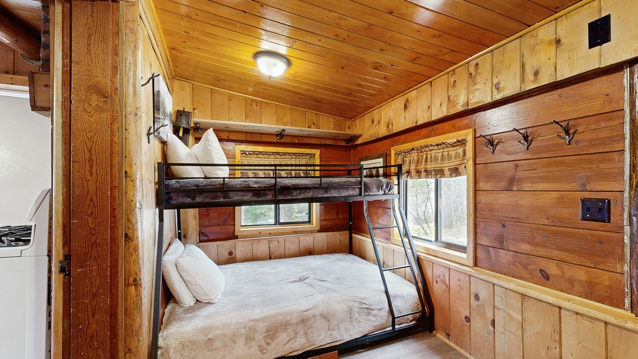 Photo of Bedroom in Bayfield