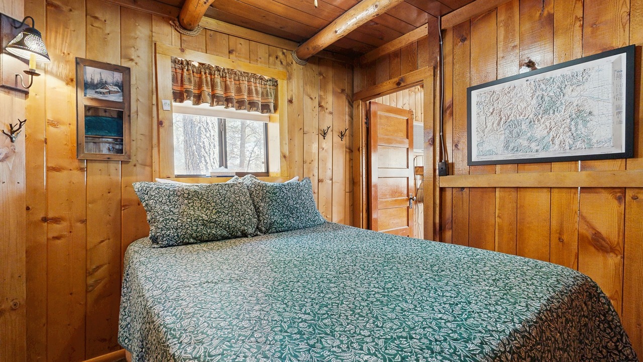 Photo of Bedroom in Bayfield