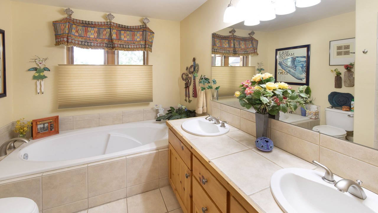 Photo of Bathroom in Carbondale