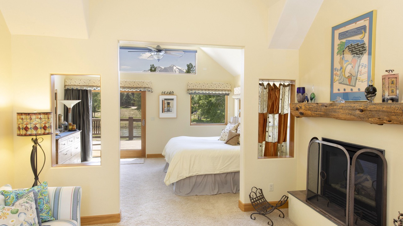 Photo of Livingroom in Carbondale