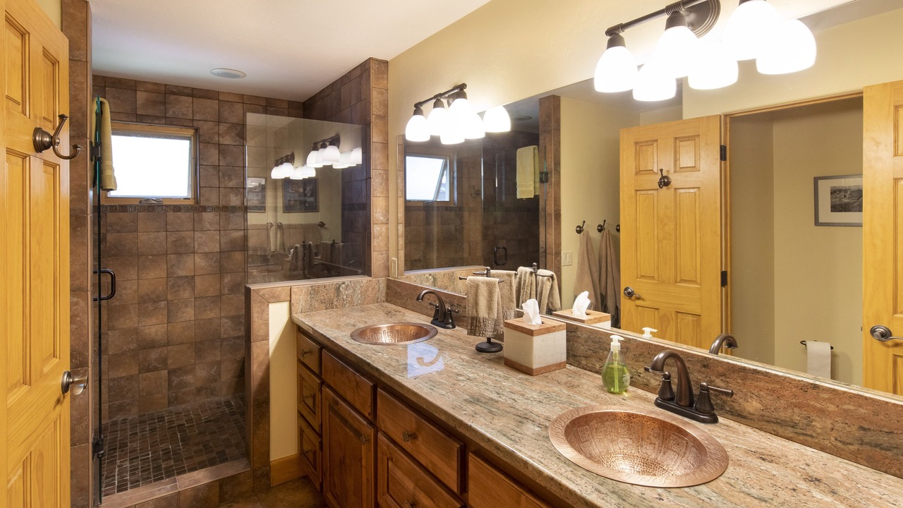 Photo of Bathroom in Carbondale