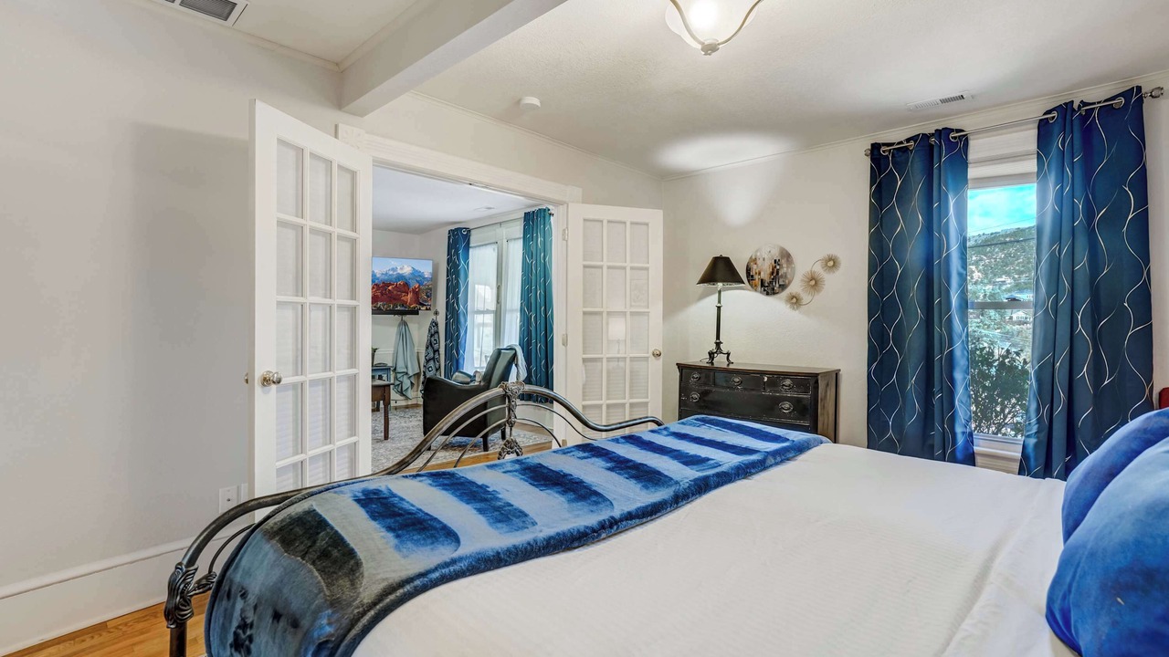 Photo of Bedroom in Manitou Springs