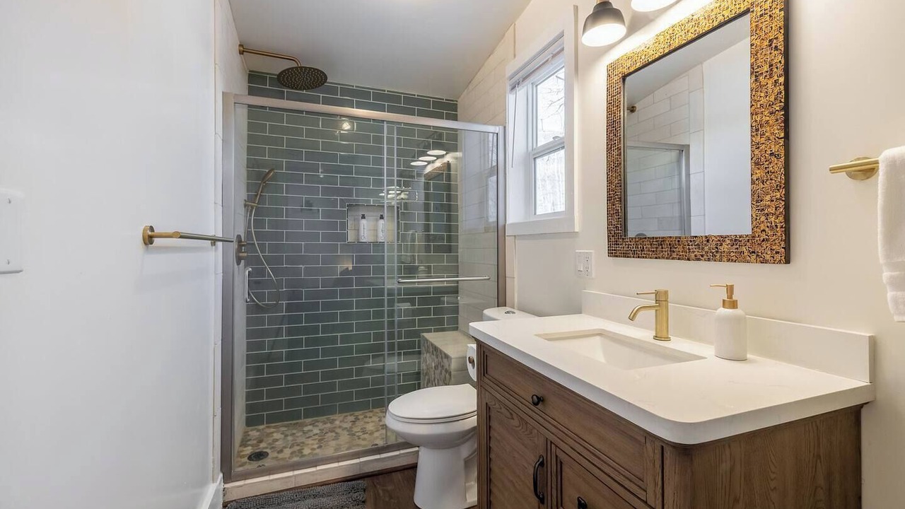 Photo of Bathroom in Twin Lakes