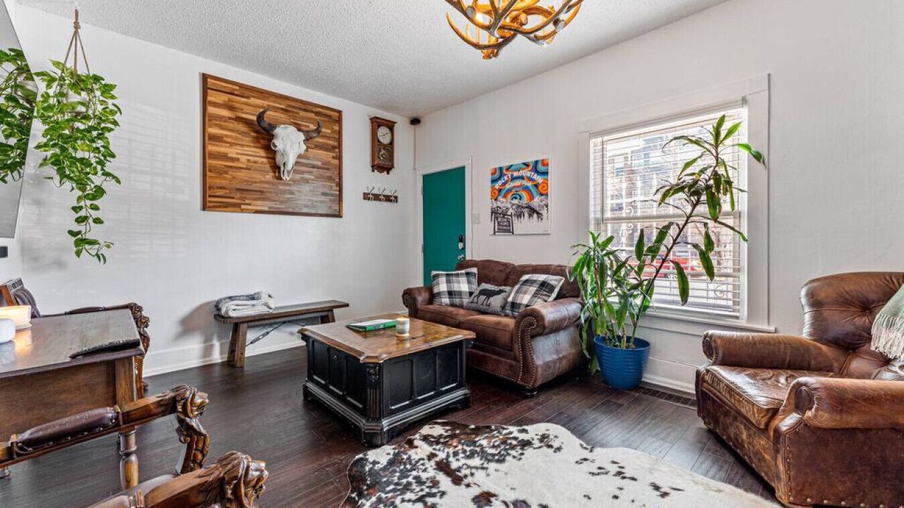 Photo of Livingroom in Curtis Park