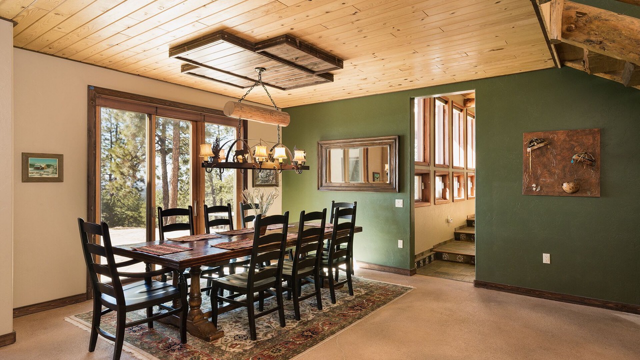 Photo of Livingroom in Rincon Ridge