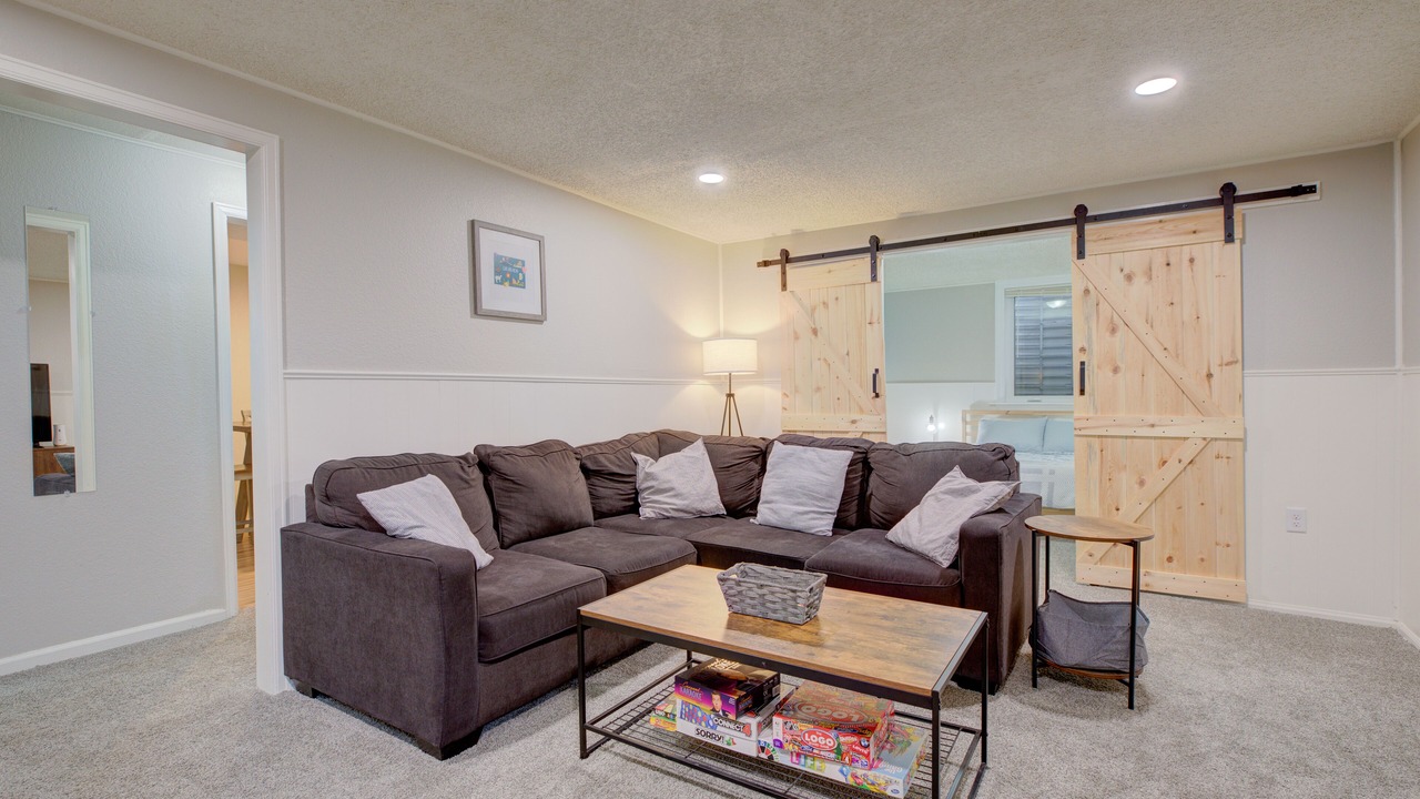 Photo of Livingroom in South Westminster