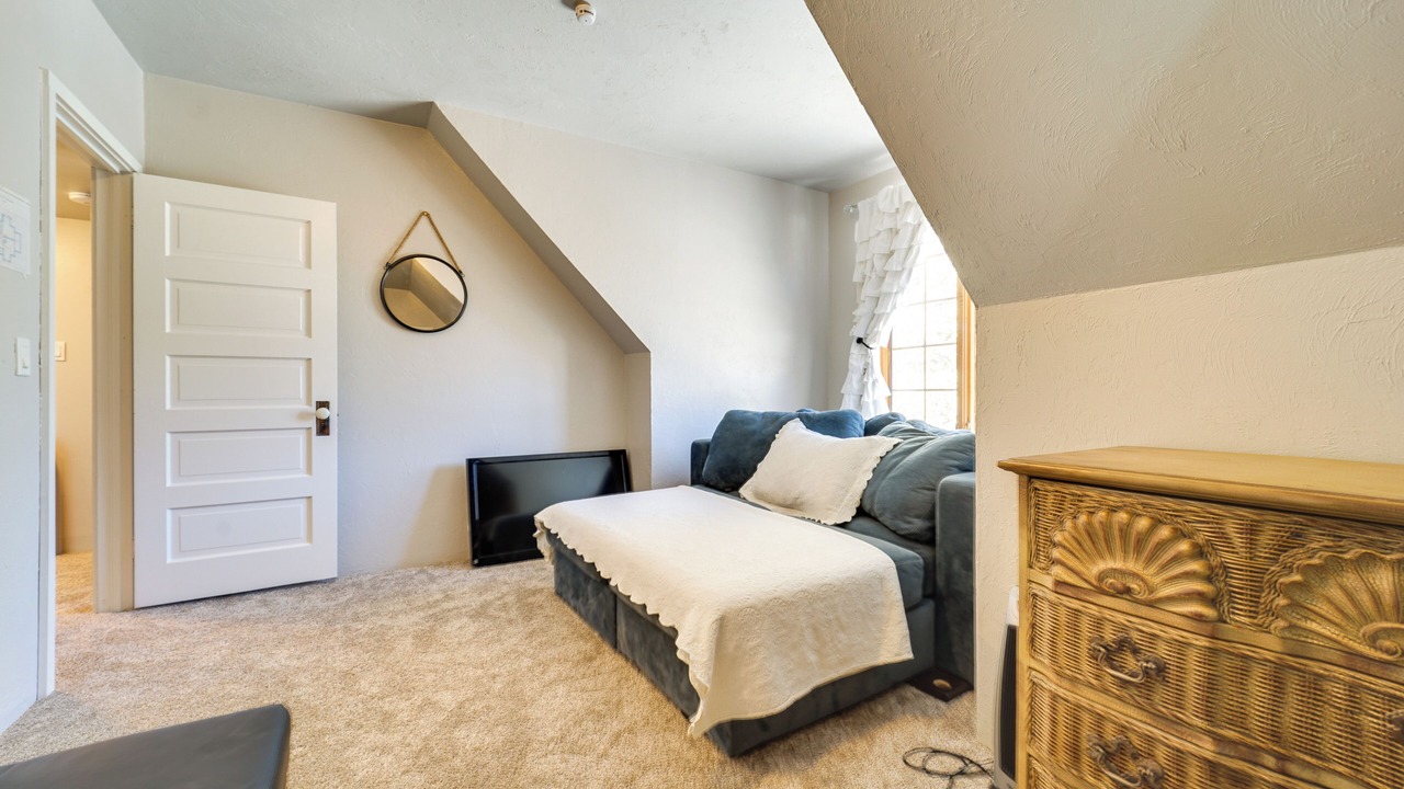 Photo of Livingroom in Lewis