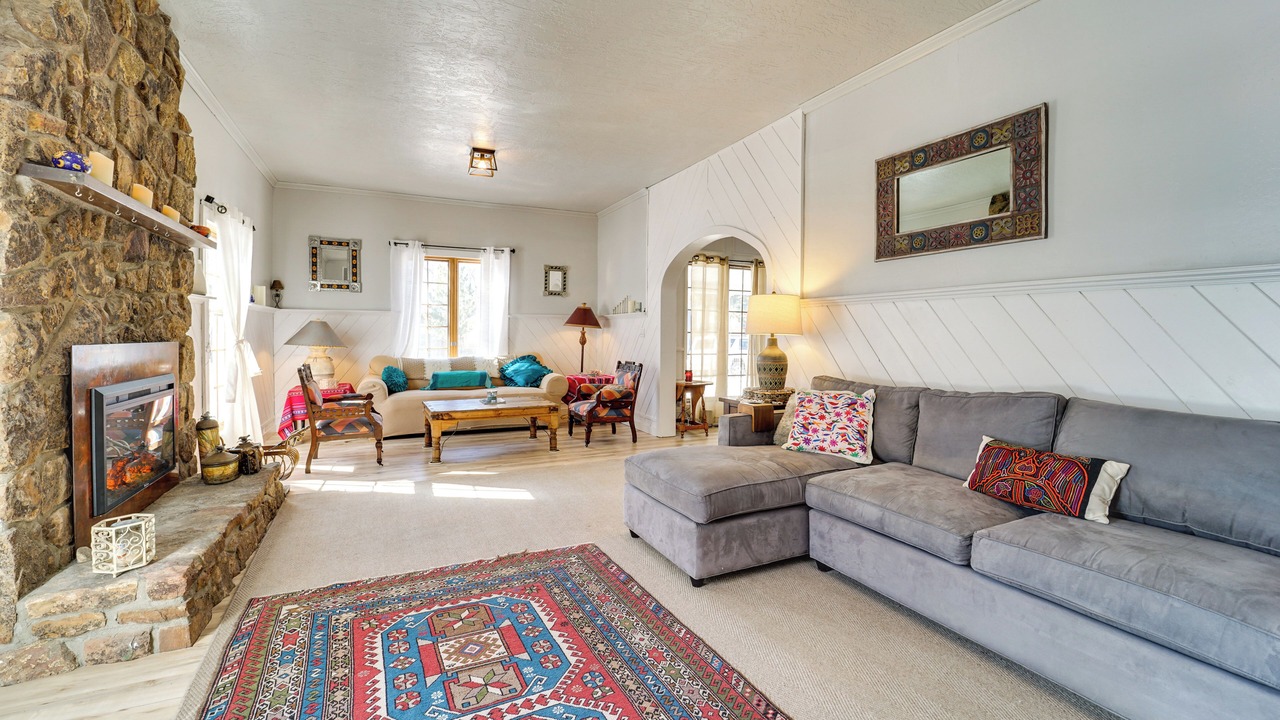Photo of Livingroom in Lewis