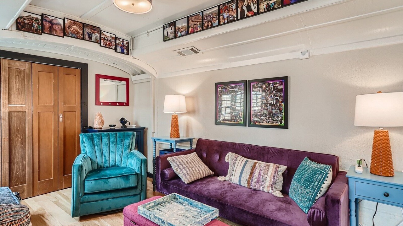 Photo of Livingroom in Golden
