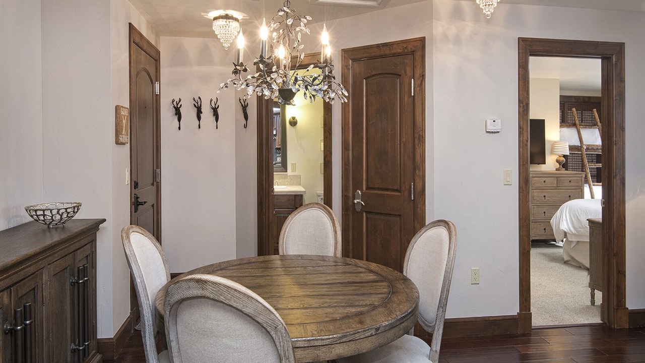 Photo of Bedroom in Avon