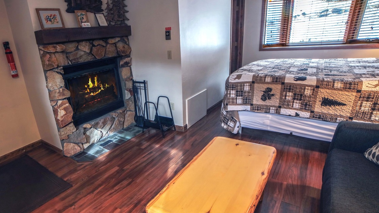 Photo of Livingroom in Estes Park