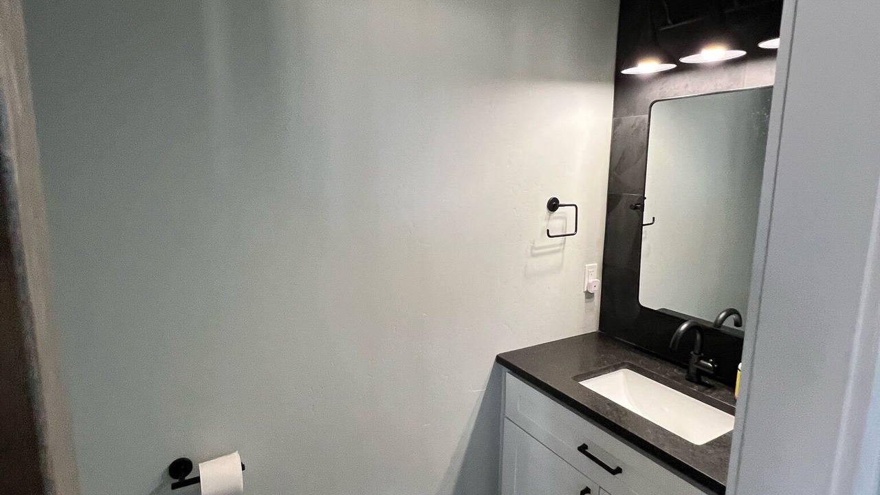 Photo of Bathroom in Lake Hatcher Park
