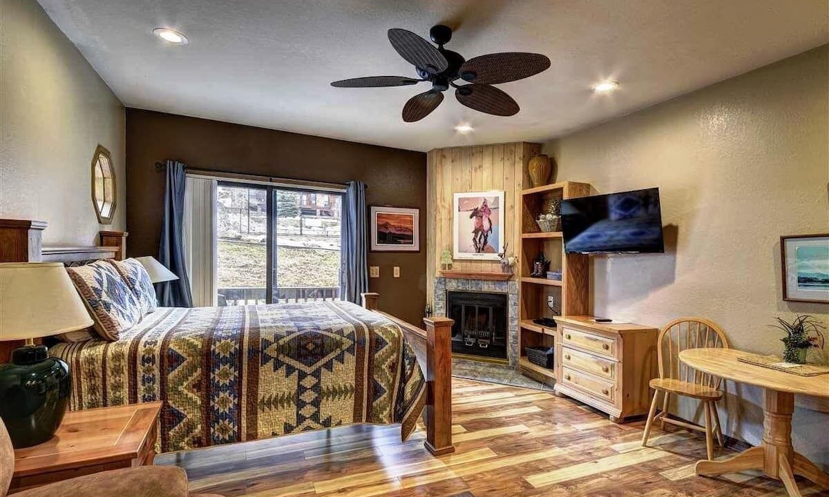 Photo of Bedroom in Purgatory