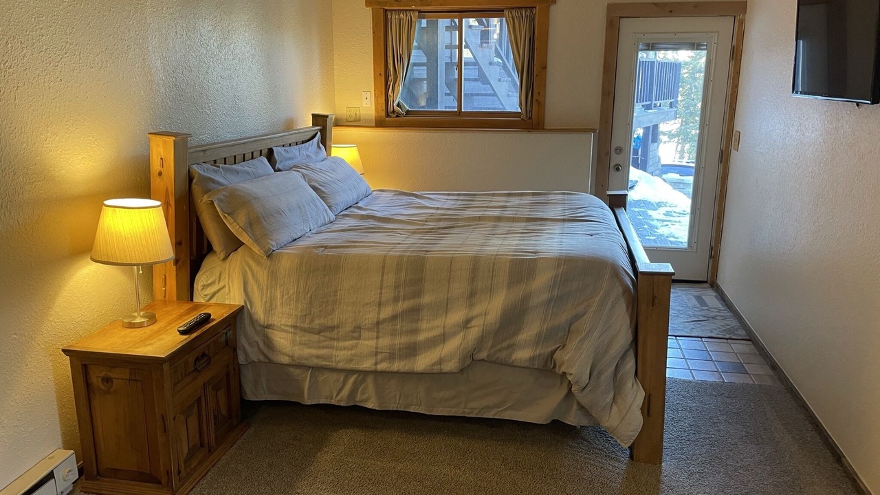 Photo of Bedroom in Breckenridge Heights