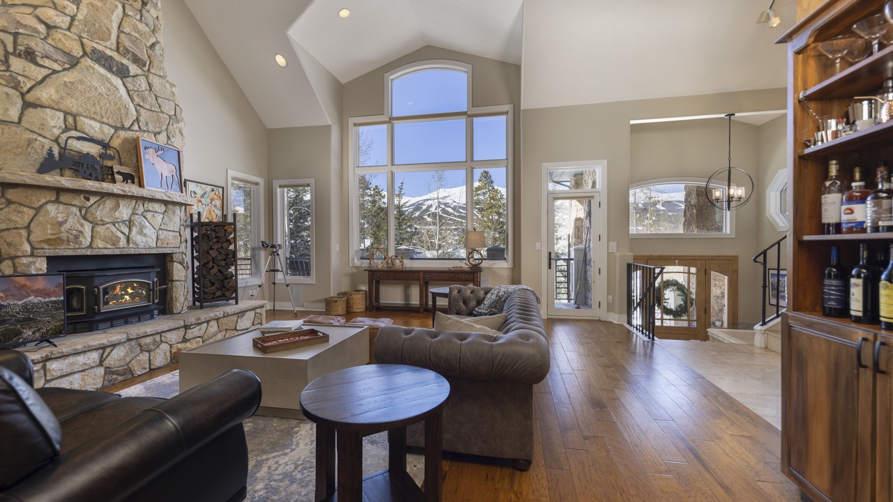 Photo of Livingroom in Historic District