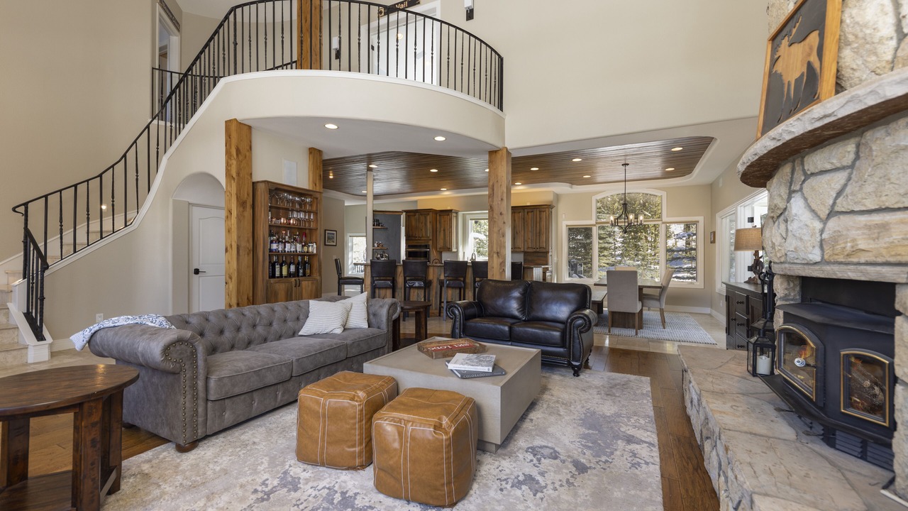 Photo of Livingroom in Historic District