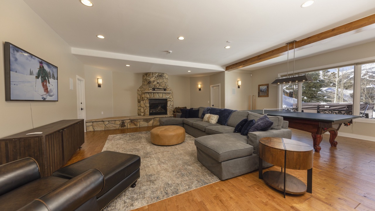 Photo of Livingroom in Historic District
