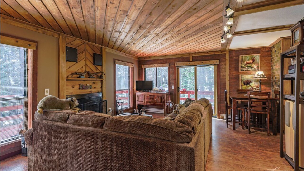 Photo of Livingroom in Saint Mary's