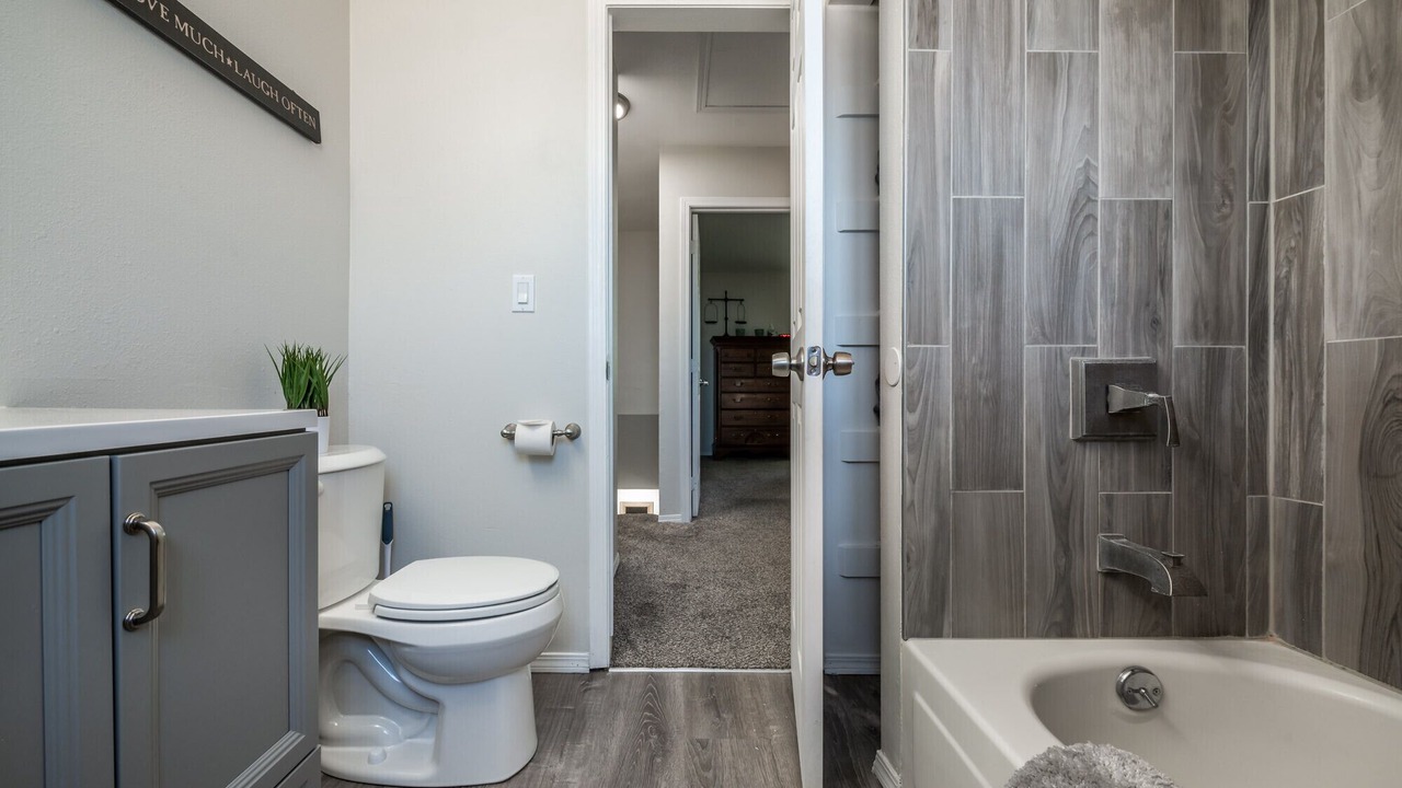 Photo of Bathroom in Cimarron Hills