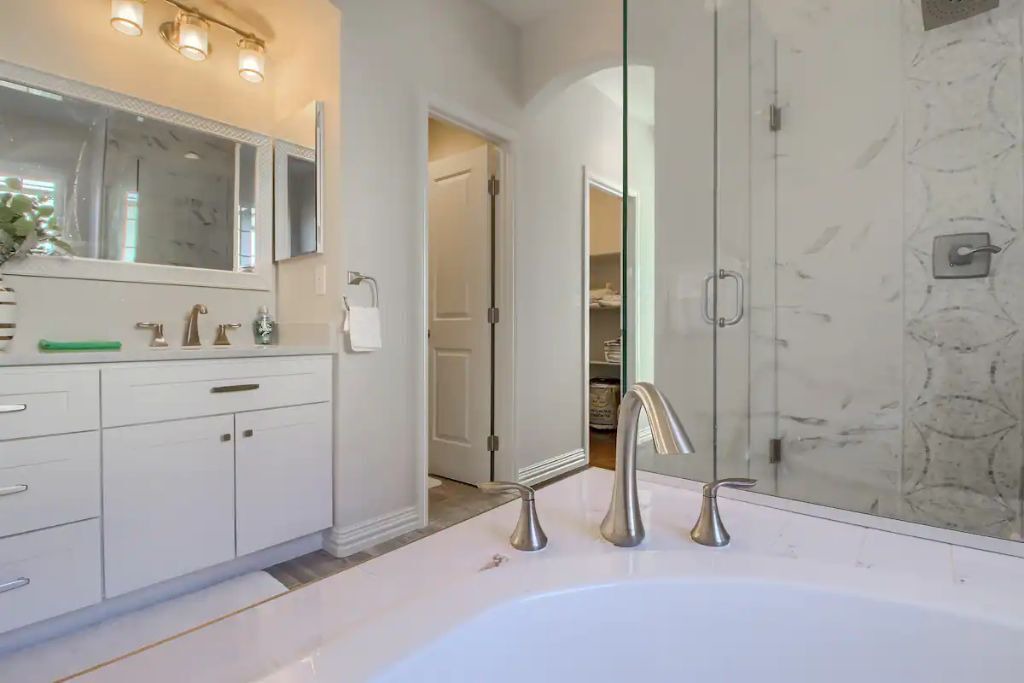 Photo of Bathroom in Ken Caryl