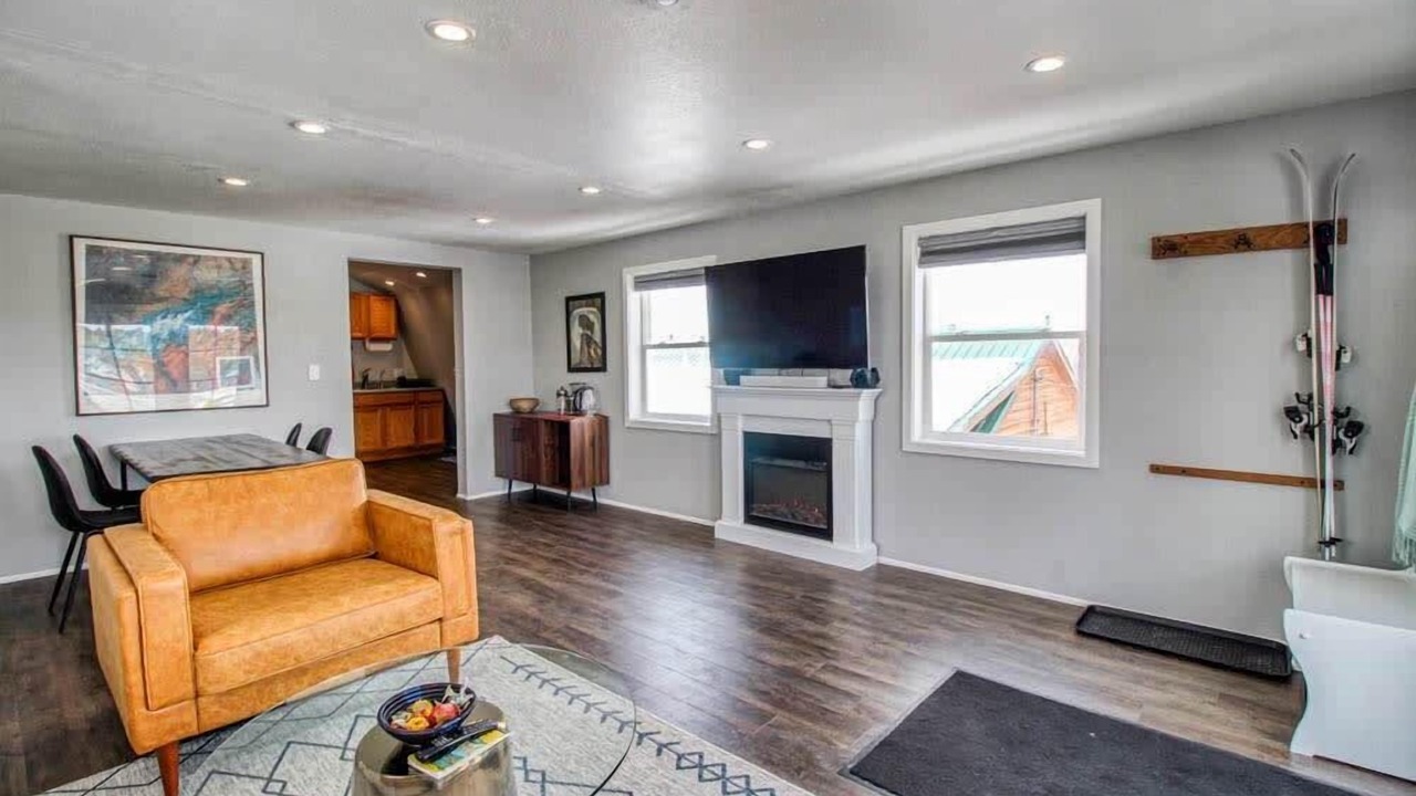 Photo of Livingroom in Leadville North