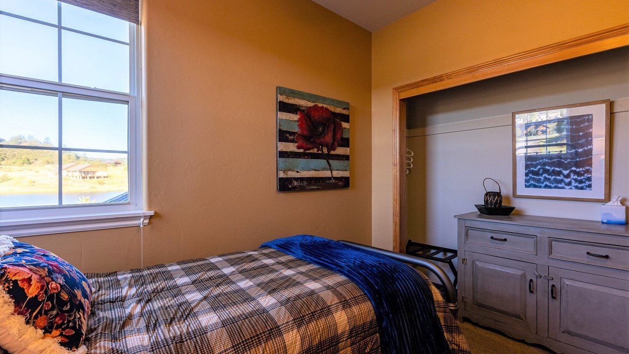 Photo of Bedroom in Pagosa Springs