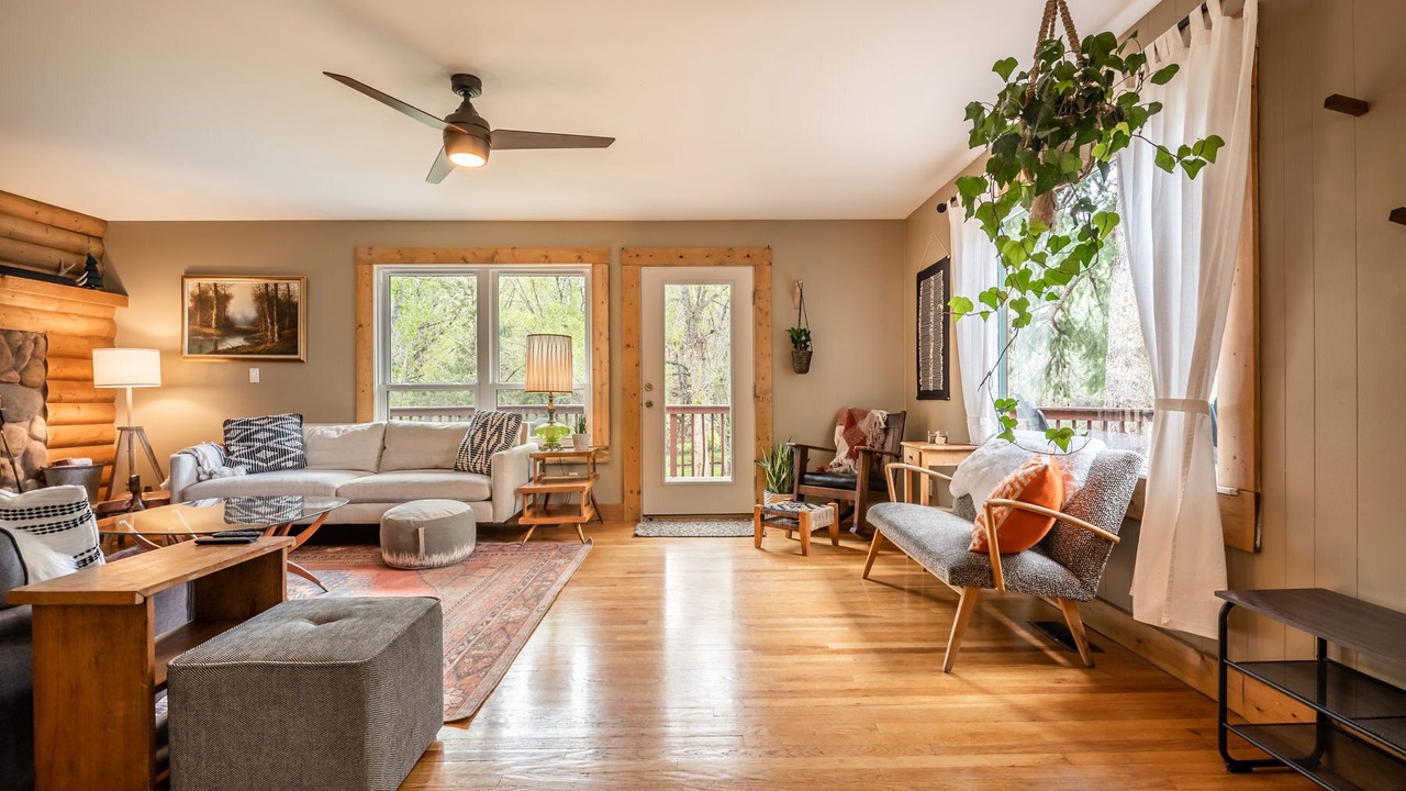 Photo of Livingroom in Cascade-Chipita Park