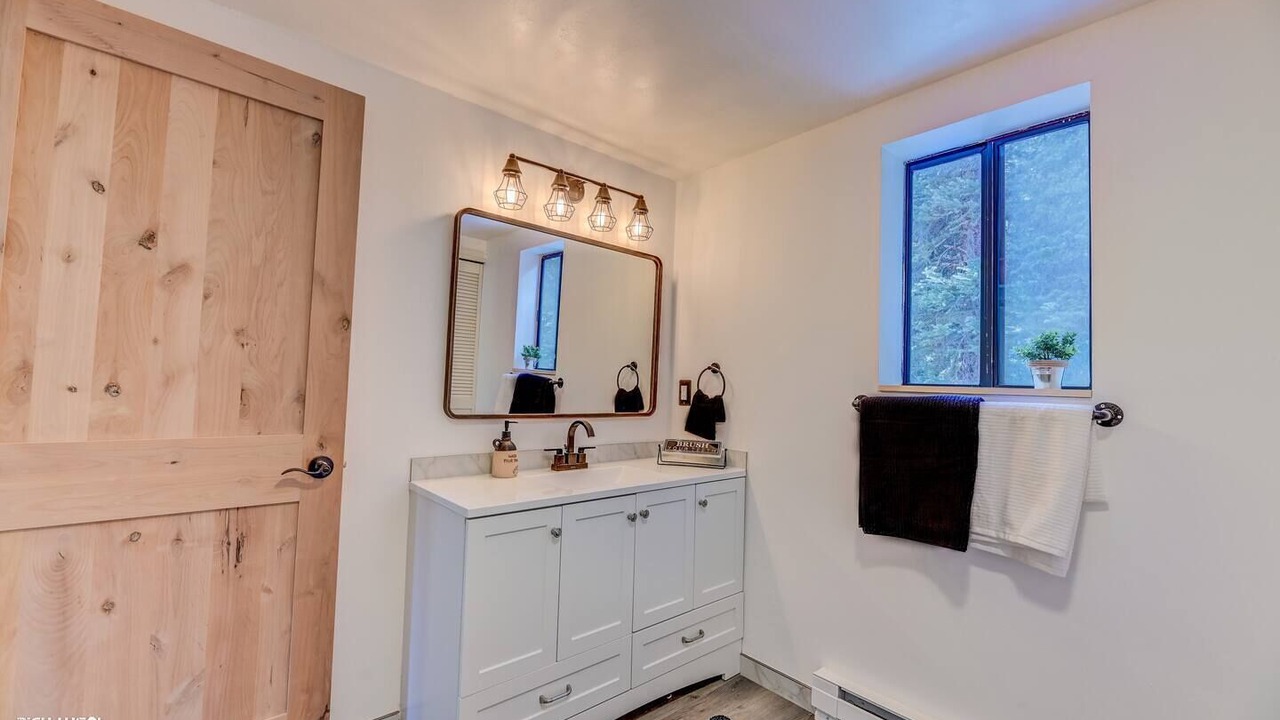 Photo of Bathroom in Alma