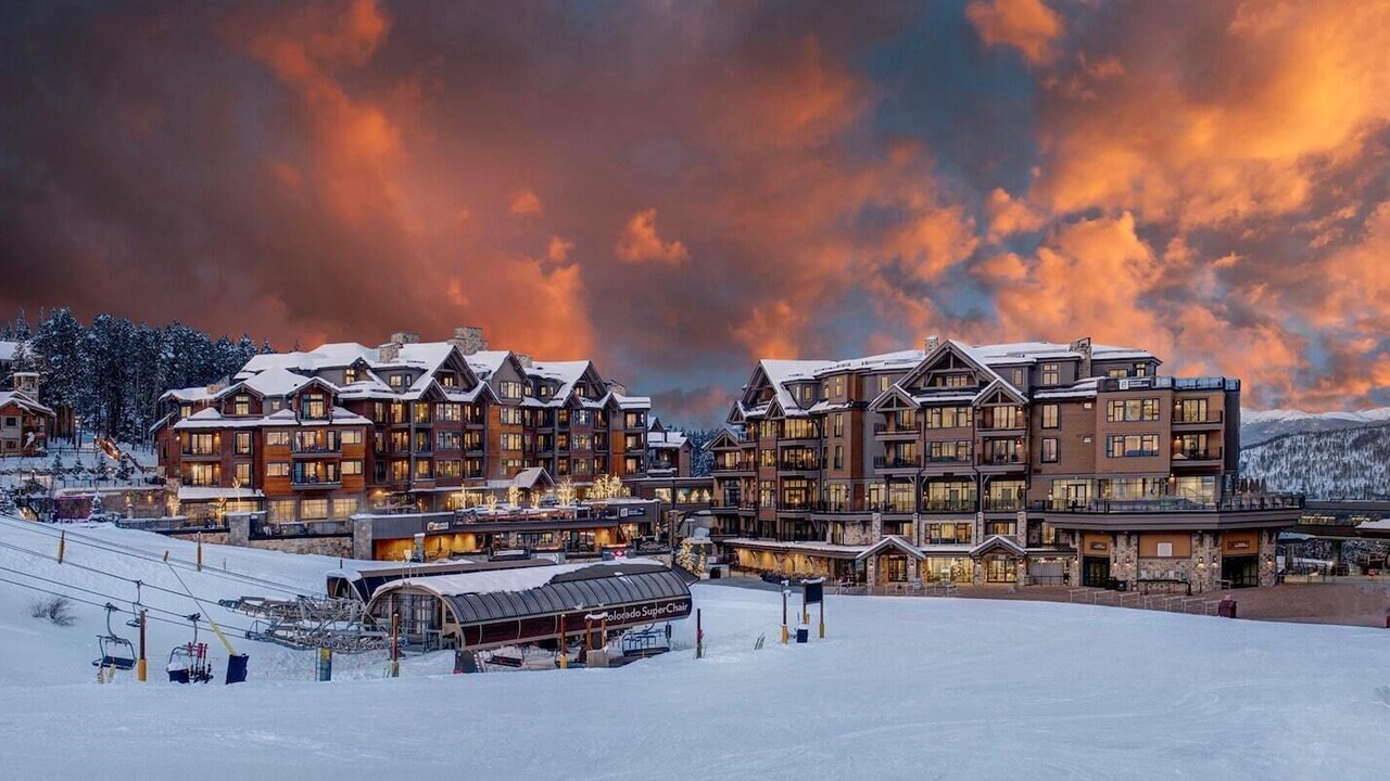 Photo of Outdoor in Peak 8