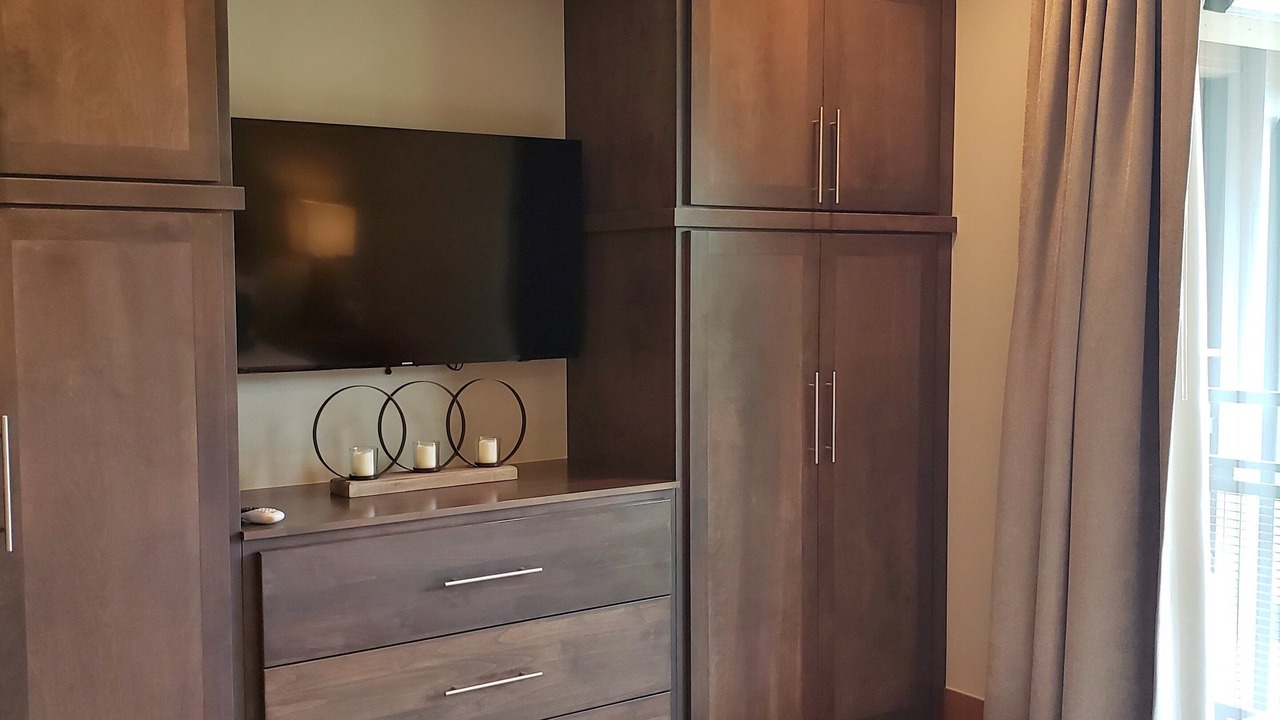 Photo of Bedroom in Peak 8