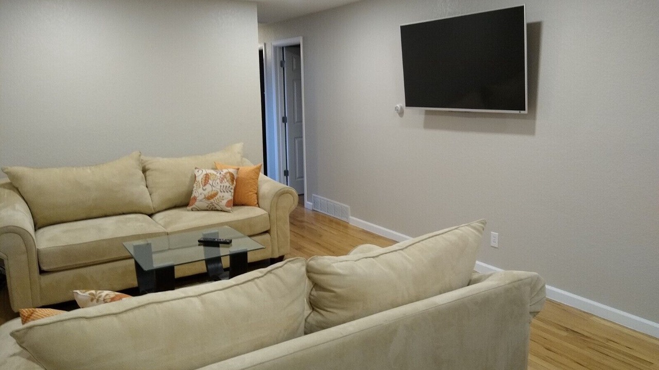 Photo of Livingroom in Aurora