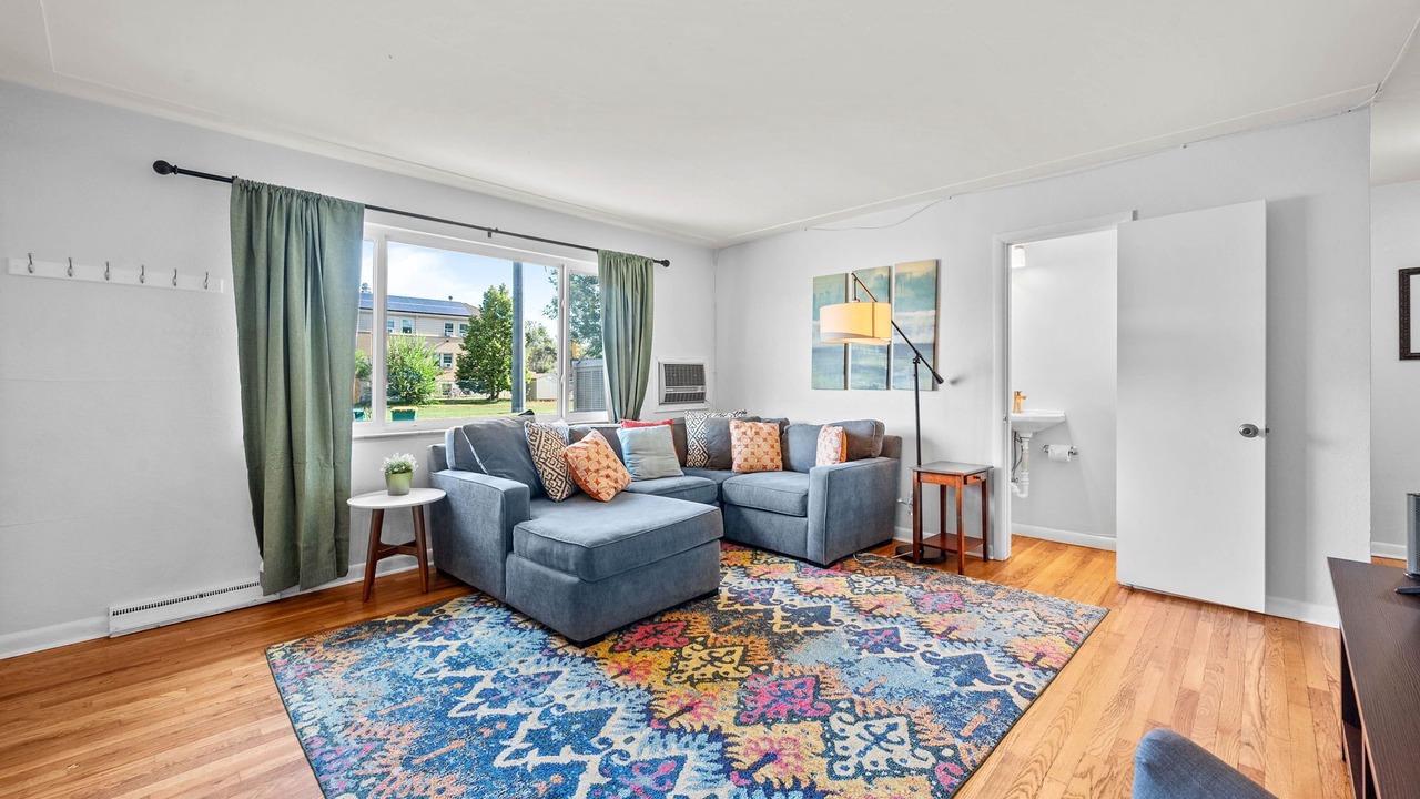 Photo of Livingroom in Lakewood