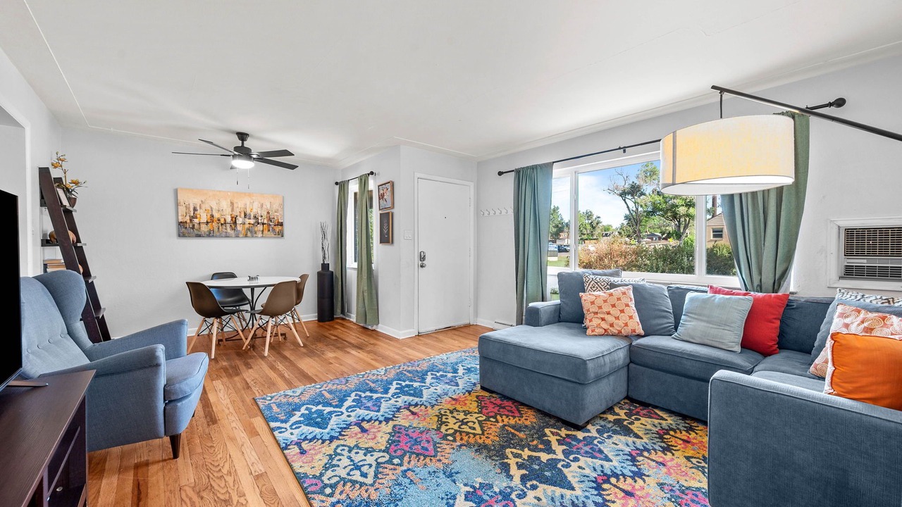 Photo of Livingroom in Lakewood
