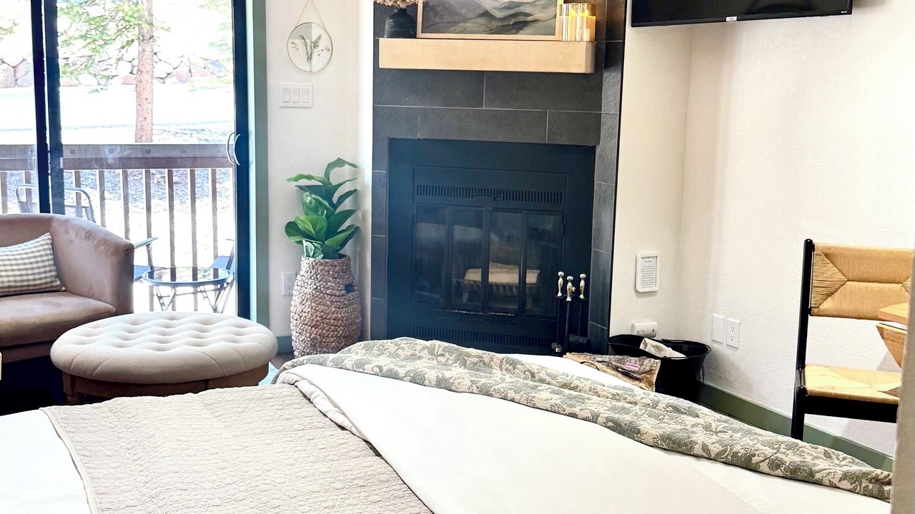 Photo of Bedroom in Purgatory
