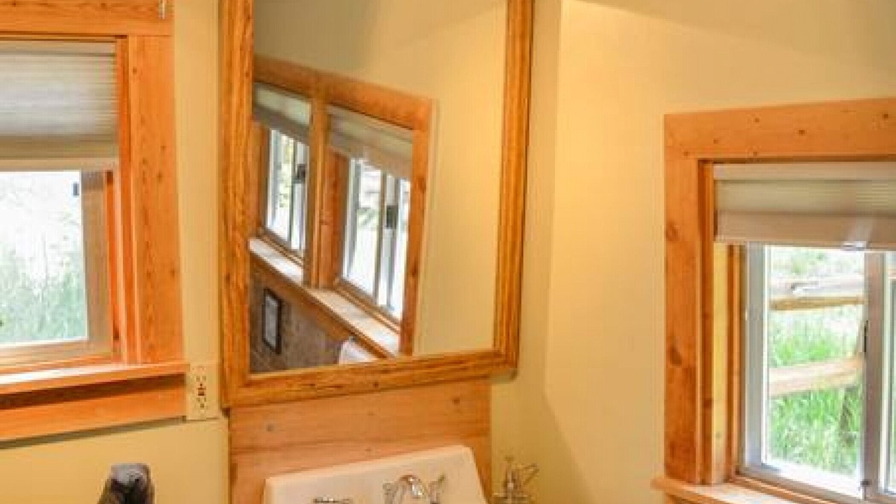 Photo of Bathroom in Drake