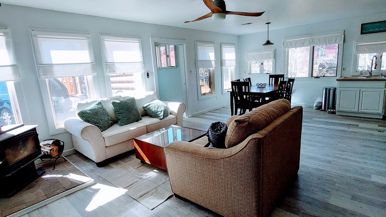 Photo of Livingroom in Fairplay