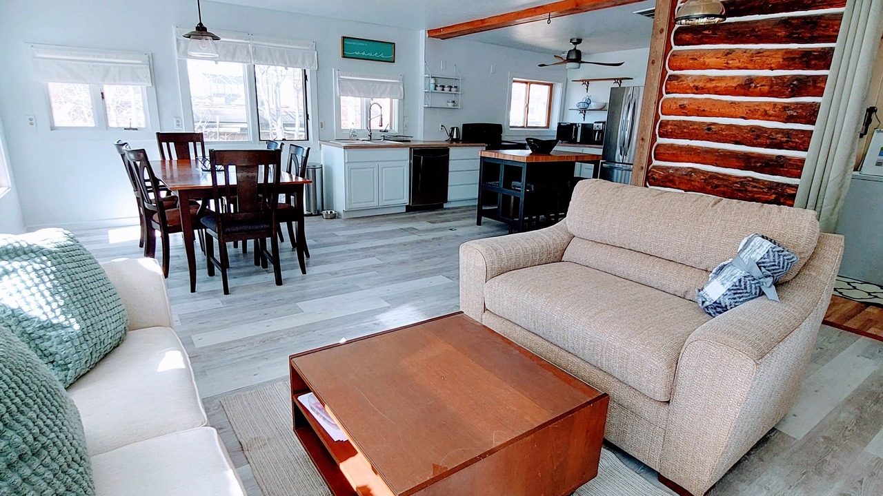 Photo of Livingroom in Fairplay