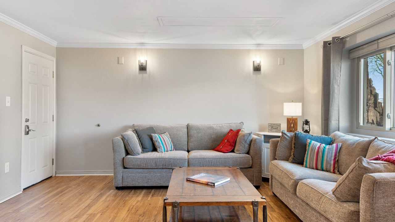 Photo of Livingroom in Loveland