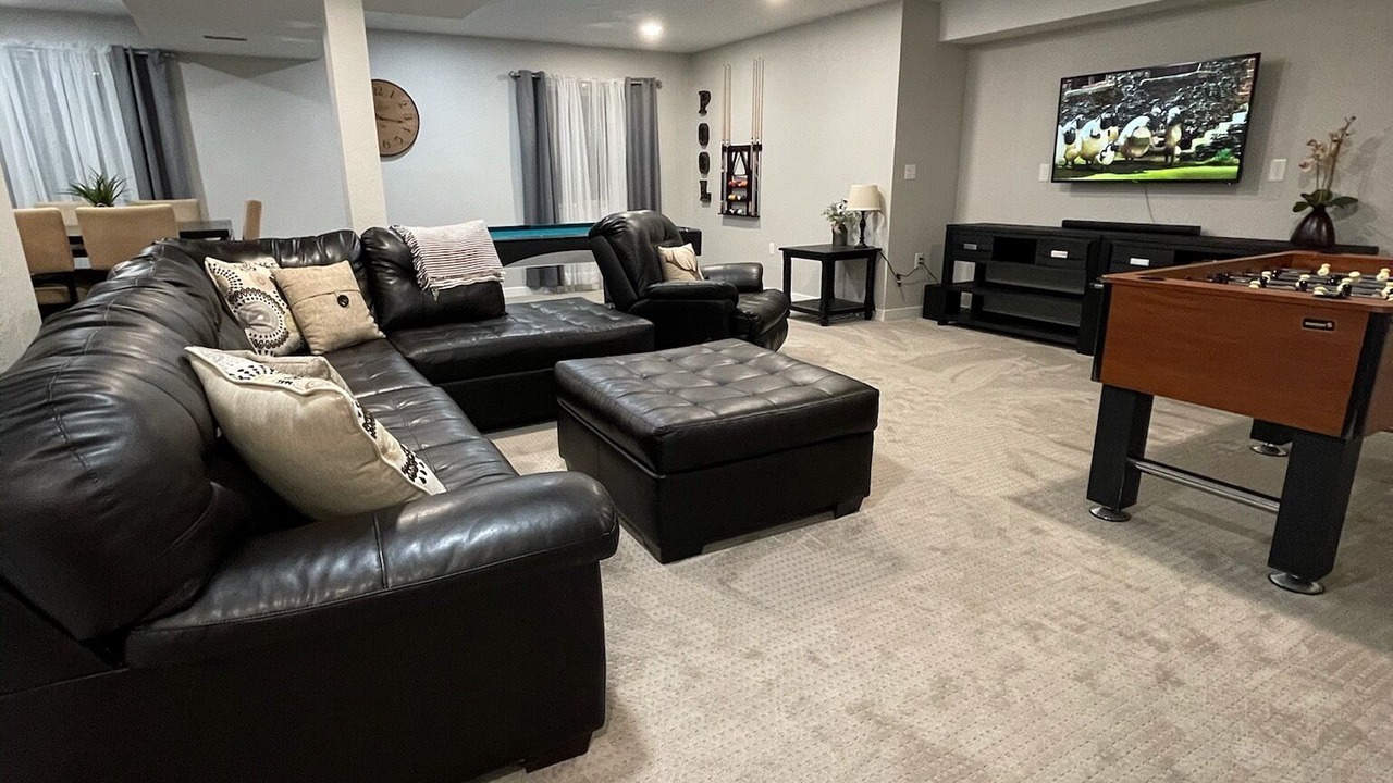 Photo of Livingroom in The Pinery
