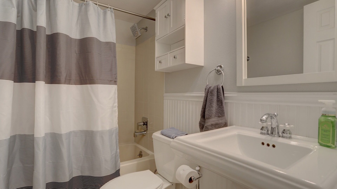 Photo of Bathroom in Roxborough