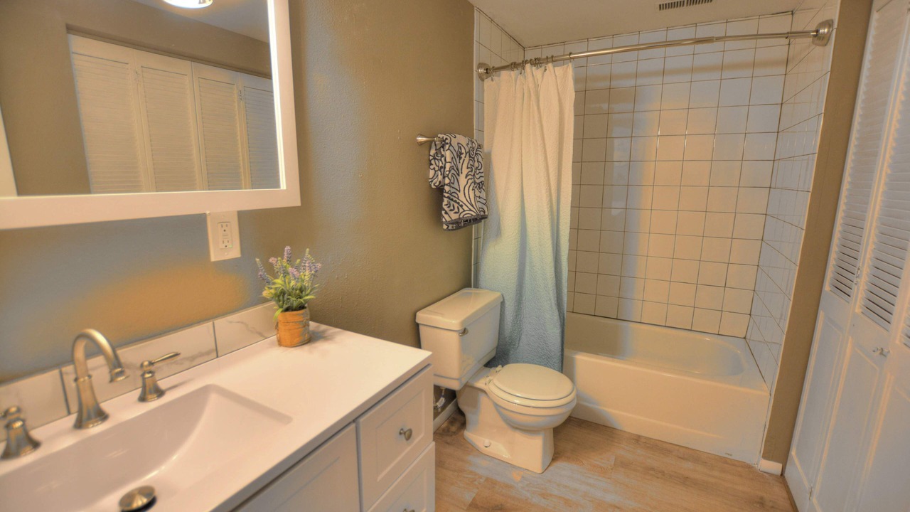 Photo of Bathroom in Old North End