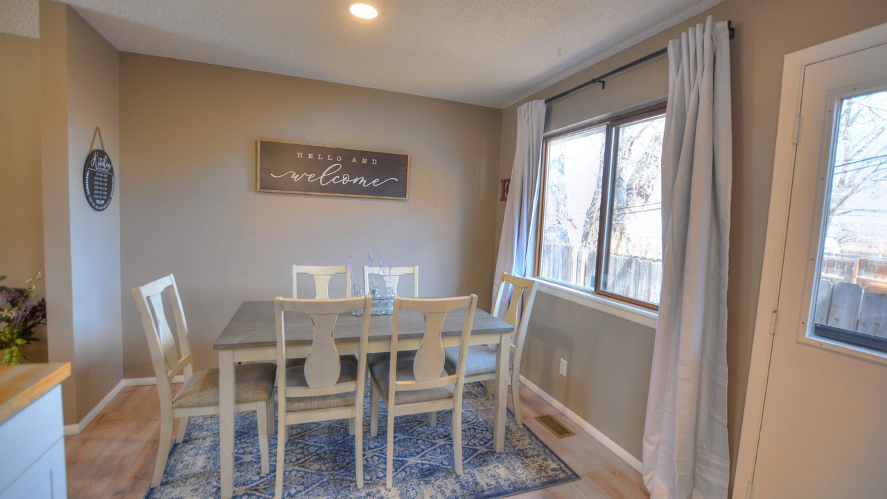 Photo of Livingroom in Old North End