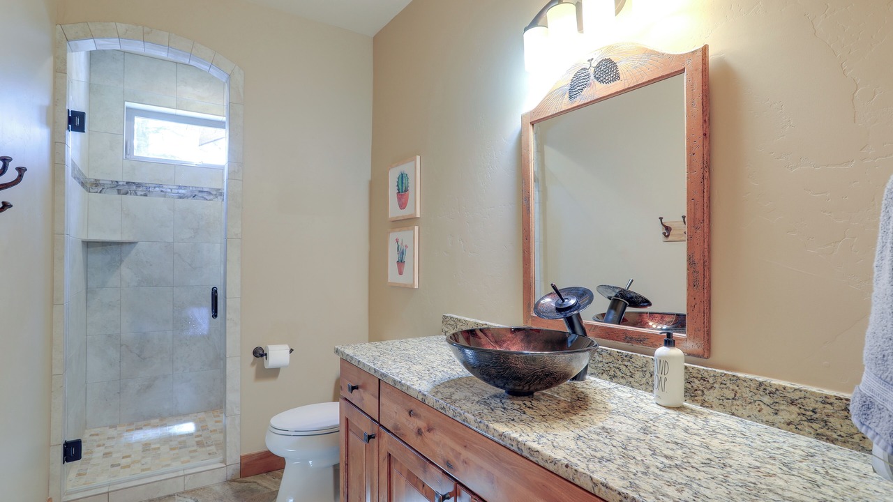 Photo of Bathroom in Twin Creek Village
