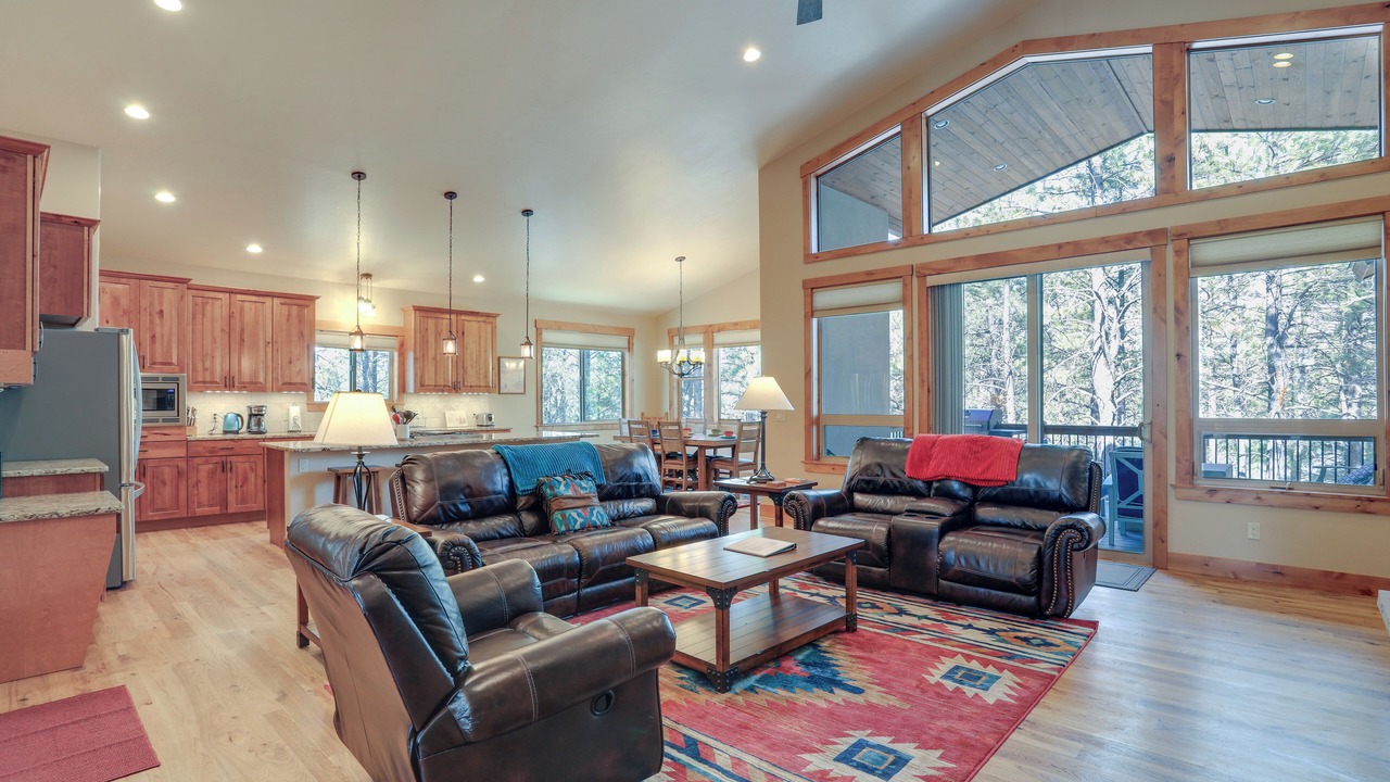 Photo of Livingroom in Twin Creek Village